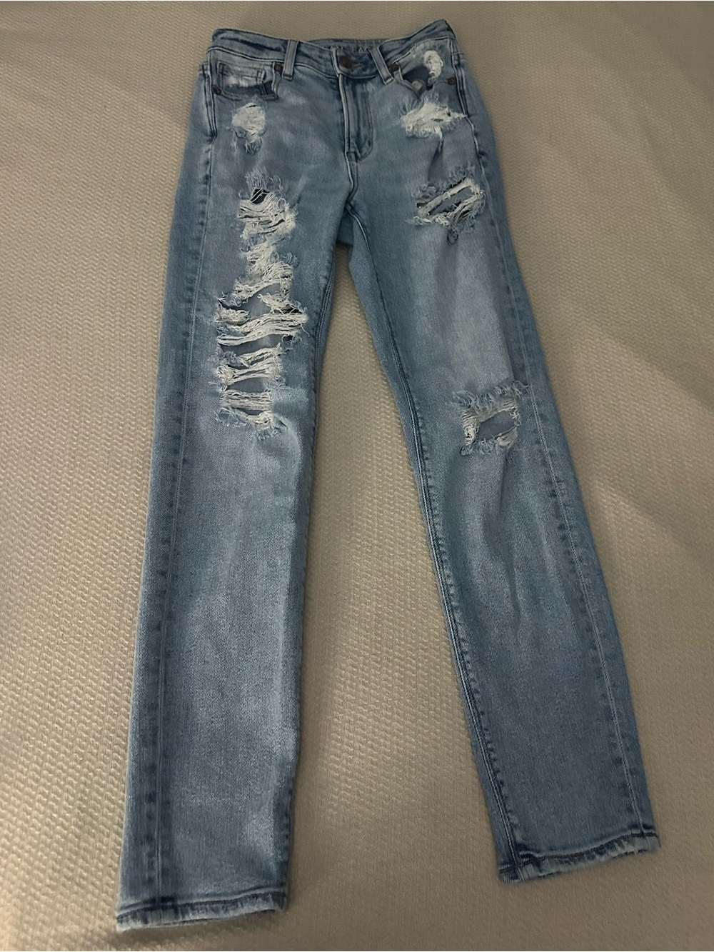 American Eagle Outfitters Light Blue Ripped Skinny Jeans